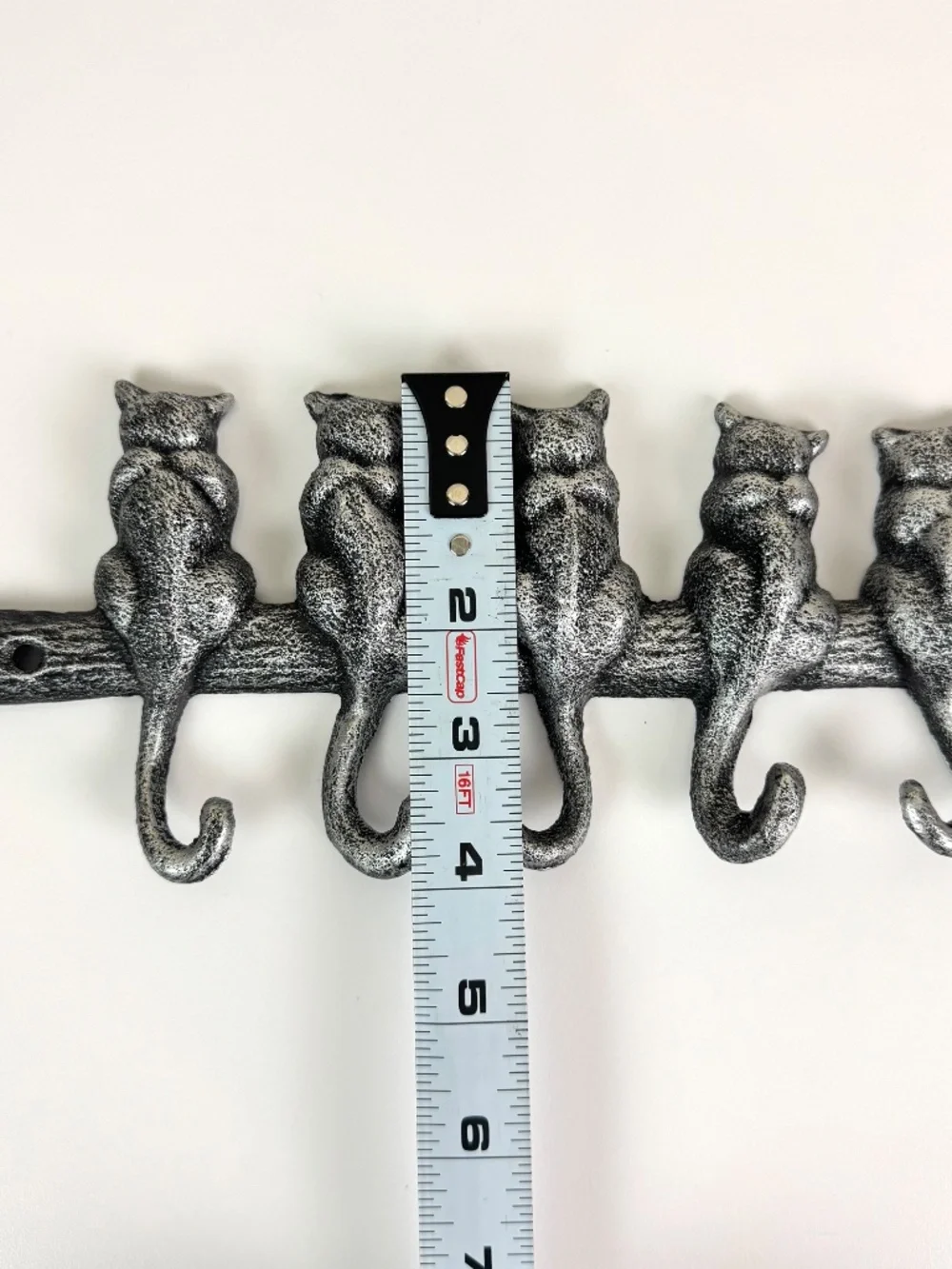 Cast Iron Cat Hook Key Rack / Wall Mounted Jewelry Display / Antique Silver